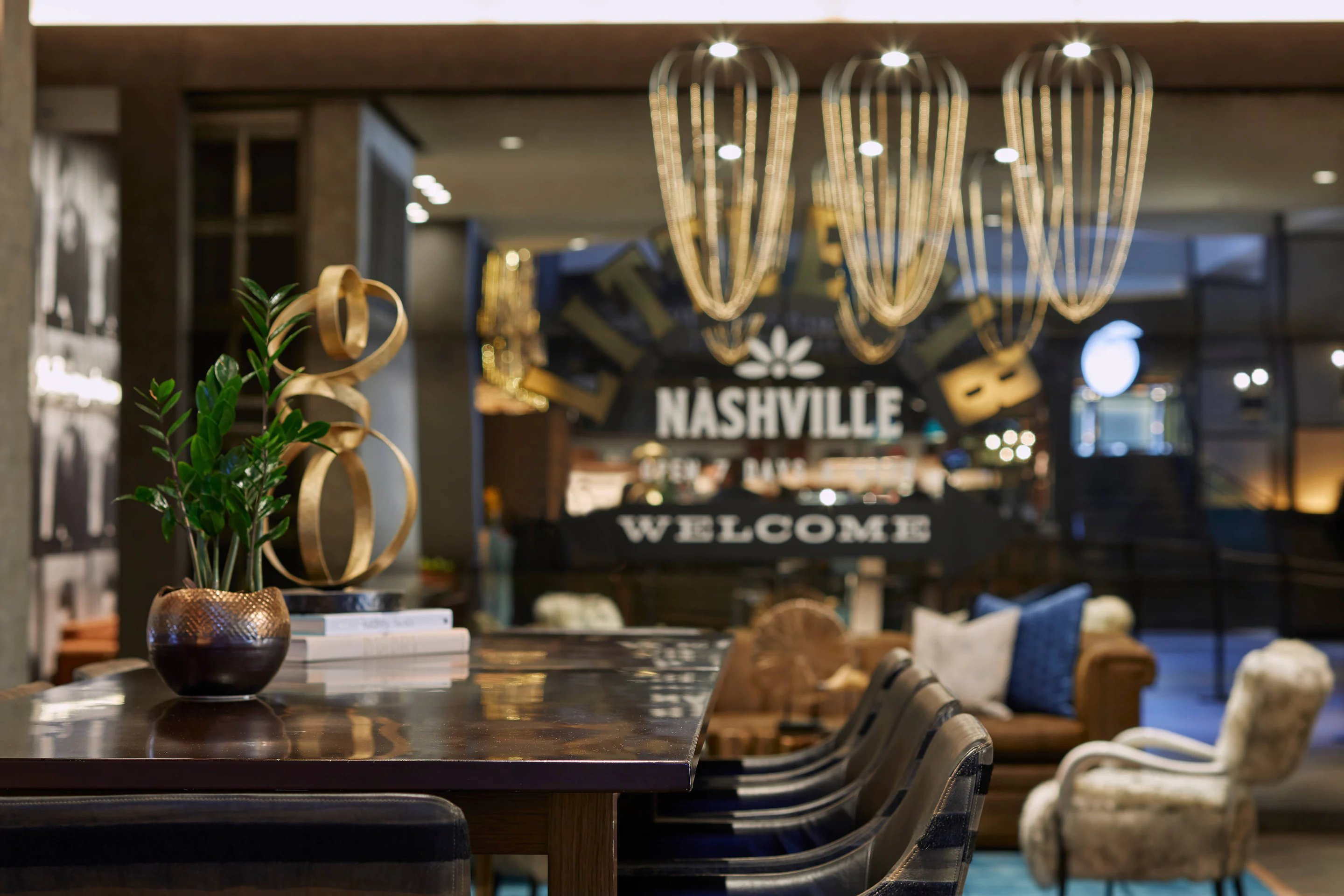 Renaissance-Hotel-Nashville-Lobby